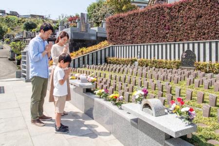 墓じまいの「罪悪感」を払拭。“ご先祖様を迎え入れる” 墓じまいの「罪悪感」を払拭。“ご先祖様を迎え入れる”