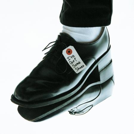 KLEPTO新曲「I've got some shoes」にHelsinki Lambd