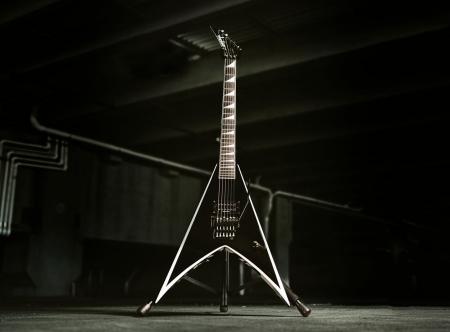 【Jackson】Limp Bizkitの先駆的なギタリスト、ウェス 【Jackson】Limp Bizkitの先駆的なギタリスト、ウェス