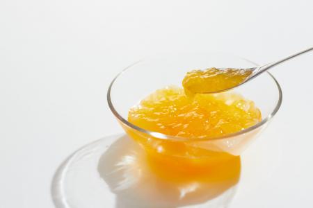 【たねや】初夏限定!夏みかんの“つぶつぶ食感”を楽し 【たねや】初夏限定!夏みかんの“つぶつぶ食感”を楽し