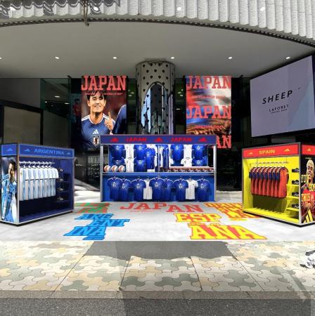「アディダス FIFAワールドカップ ストア at ラフォー