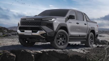 トヨタが発売した新型「ハイラックス」。ラダーフ...