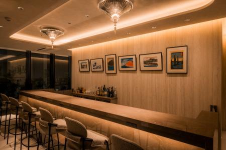葛飾北斎《富嶽三十六景》着想の浮世絵バー「BAR36」