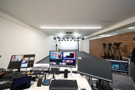 撮影日が納品日　動画制作の常識を変える　撮影utf-8