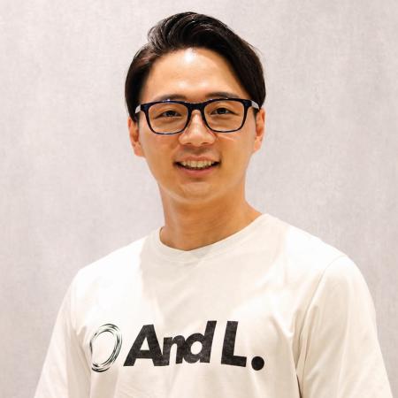 StartPass、累計契約1,100社突破を受け、スタートアッ