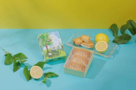 【万平ホテル】軽やかな色彩のパッケージに包まれた、 【万平ホテル】軽やかな色彩のパッケージに包まれた、