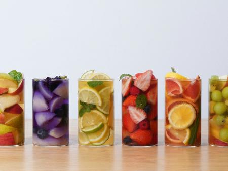 【期間限定メニュー】生活の木の水出しハーブティーが 【期間限定メニュー】生活の木の水出しハーブティーが