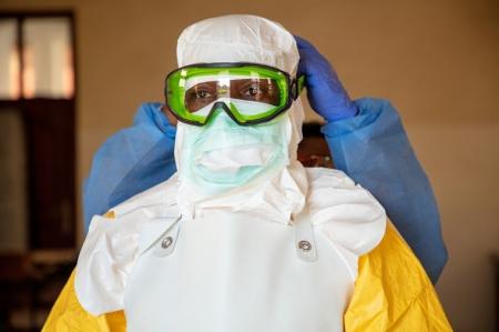 エボラ病:過去に例のない急速さで感染拡大──検査の拡 エボラ病:過去に例のない急速さで感染拡大──検査の拡