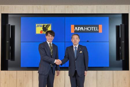 アパホテル、「日本サッカー協会ナショナルチームパー アパホテル、「日本サッカー協会ナショナルチームパー