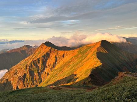 2026年、谷川岳山開きーー雄大な自然と山岳の歴史が息 2026年、谷川岳山開きーー雄大な自然と山岳の歴史が息