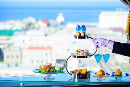 【オーセントホテル小樽】海と小樽ガラス煌めく、夏果