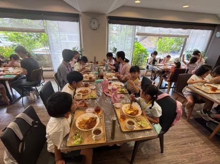 募集開始早々に“満員御礼”！国際学生寮が「まちのリビ