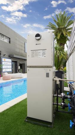 小型温水プール用　昇温ユニット　新発売　屋内プール