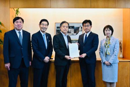 特別区長会の有志の区長が連名で、厚生労働省に「住宅