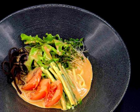 【大阪】夏にぴったり！「胡麻酢冷麺」登場～ヴィーガ
