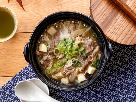 大阪の郷土料理“肉吸い”から着想を得て開発した「出汁