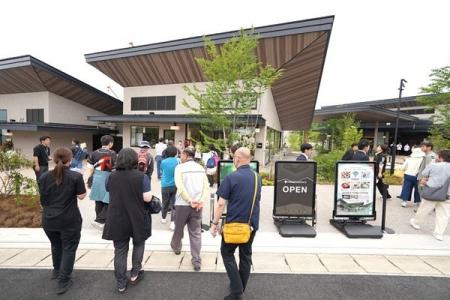 「食・癒・泊」の新商業施設「富士モータースポーツフ