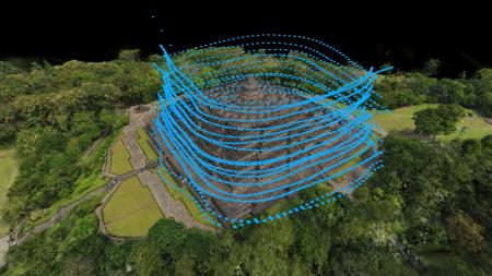 世界遺産から3D空間データへ：360°ドローン「Antigrav