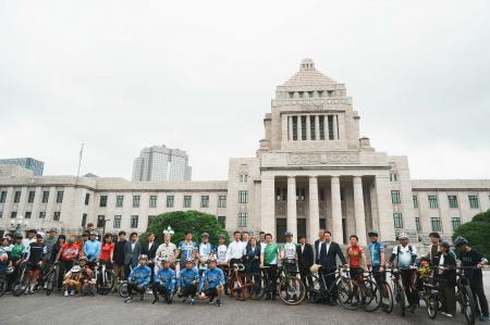 シェアサイクルサービス『チャリチャリ』、自転車議連