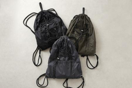 【WEB限定】待望の新登場！ラフに持つだけで様になる