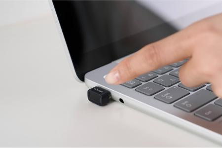 パスワード入力いらず！指紋で安全・瞬時にワンタッチ