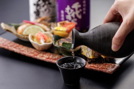 【美酒を味わい尽くす】鳥取・皆生温泉の宿が「地酒飲
