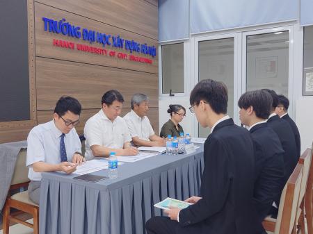 ベトナム・ハノイで日本企業向け採用面接会を開催、16 ベトナム・ハノイで日本企業向け採用面接会を開催、16