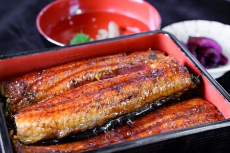 「いきなり！うな重」　本格的な「うな重」を宅utf-8