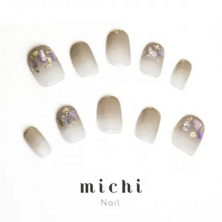 グレージュシェルからフラワーアートまで♪上品な輝き