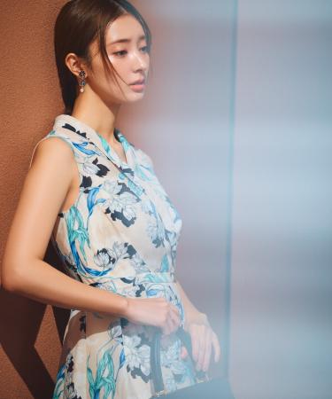 【ANAYI】宮本茉由が纏う最新コレクションページを公 【ANAYI】宮本茉由が纏う最新コレクションページを公