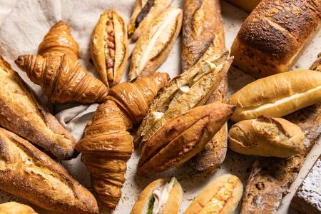 小麦のうまみを楽しむパン「D.baguette by parigot & 小麦のうまみを楽しむパン「D.baguette by parigot &