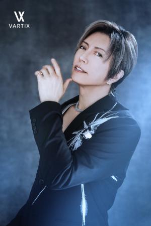GACKTがVARTIXのエグゼクティブデザイナーに就任!! 新 GACKTがVARTIXのエグゼクティブデザイナーに就任!! 新