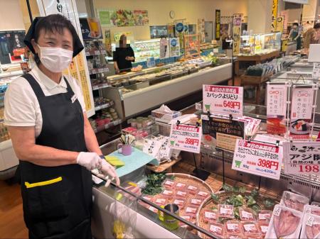 試食で即決。創業102年「かとりストア」が福岡発・冷