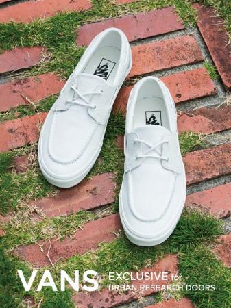 国内ではDOORSのみの限定展開。Vansからスタイリッシ
