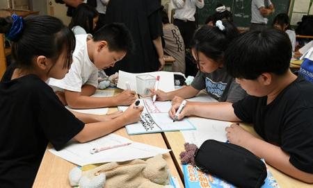大阪府北部地震から8年を前に高槻市立竹の内小学校で 大阪府北部地震から8年を前に高槻市立竹の内小学校で