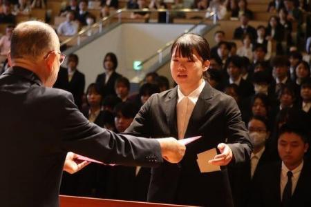 【福岡大学】令和8年度福岡大学特待生210人の表彰式を