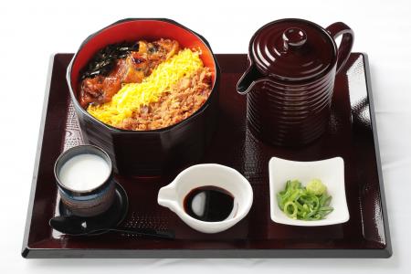 【東筑軒】初のうなぎメニュー新登場。折尾本店で「ひ