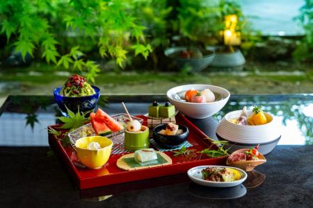 【ヒルトン東京お台場】日本料理「さくら」初、和のア