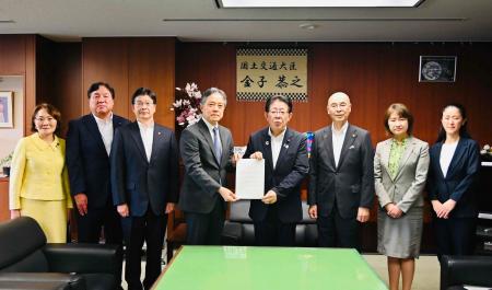 特別区長会の有志の区長が連名で、国土交通省に「住宅