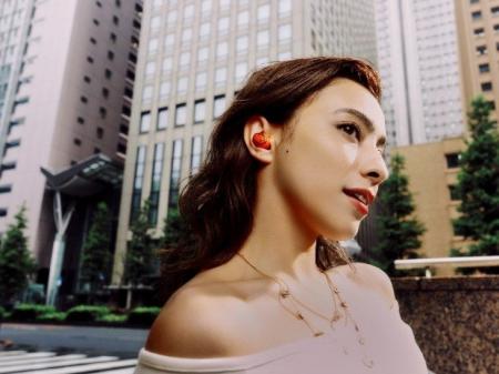 新世代スマート充電ケースと進化したTrue Adaptive AN