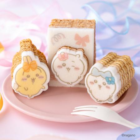 ちいかわたちを、ぱかっと型ぬくバウムクーヘン！ちい