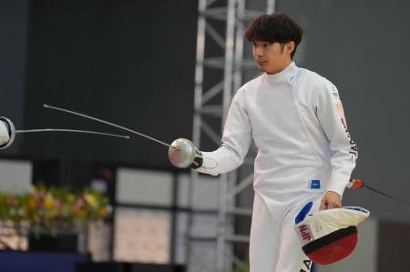 フェンシング　アジア選手権大会 男子エペで金メダル