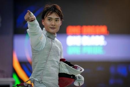 フェンシング　アジア選手権大会 男子フルーレで金メ