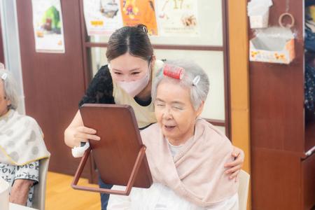 ※報道関係者向け取材案内【業界初】介護美容のガイド ※報道関係者向け取材案内【業界初】介護美容のガイド