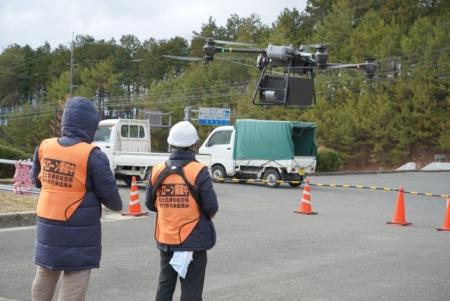 「ドローンが飛び交うまち 官民協働神石高原町活性化 「ドローンが飛び交うまち 官民協働神石高原町活性化