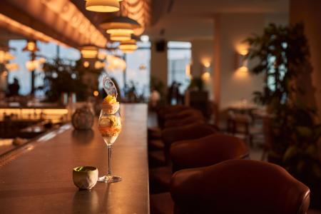 1 Hotel Tokyo「NiNi Bar」、本日6月22日(月)よりコ 1 Hotel Tokyo「NiNi Bar」、本日6月22日(月)よりコ