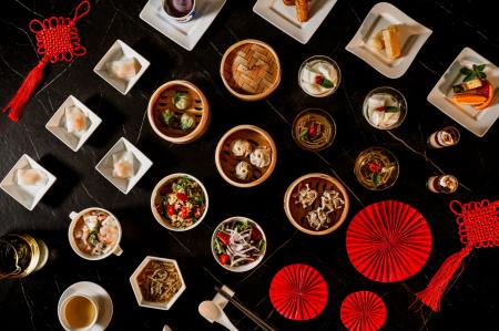 小籠包や海老腸粉など飲茶と中華スイーツが食べ放題。