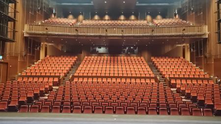 「東京建物 ぴあ シアター＆カンファレンス」の通信ネ