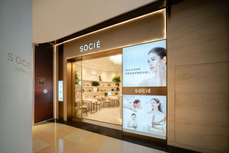 TBCグループの中国直営１号店「ソシエ 興業太古滙店」
