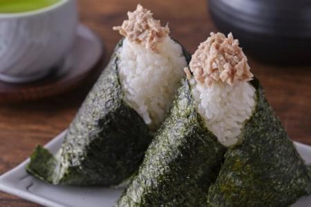 動物性原料不使用で“ツナ”の味と食感を再現― プラント